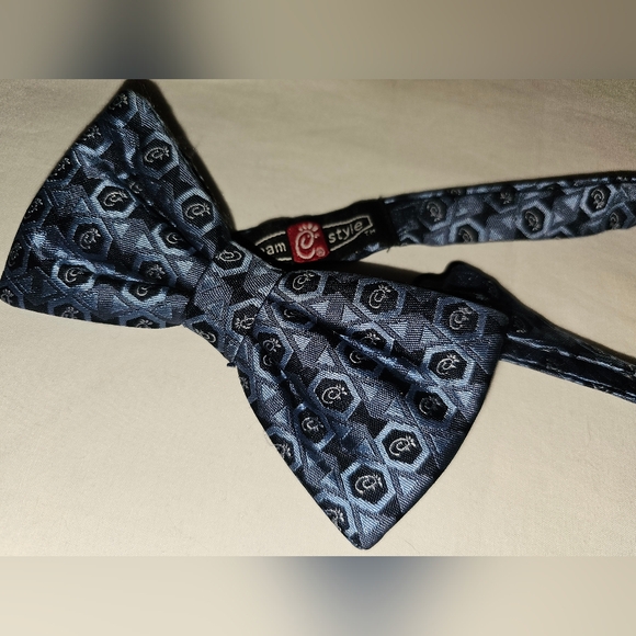 Chick-fil-A Silk Bow Tie - Picture 2 of 3